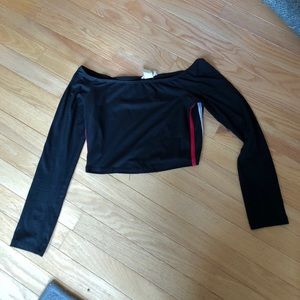 Off the shoulder long sleeve crop top